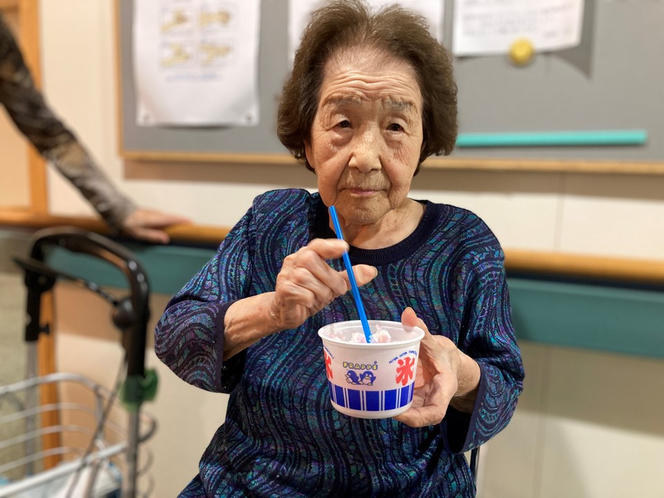 「かわいいミニお好み焼きがとてもおいしかったの」<br>「的になかなか当たらなかったわ」<br>「焼き鳥も柔らかくておいしかった！」<br>と久しぶりのイベントにみなさんとても楽しんでいらっしゃいました。<br>